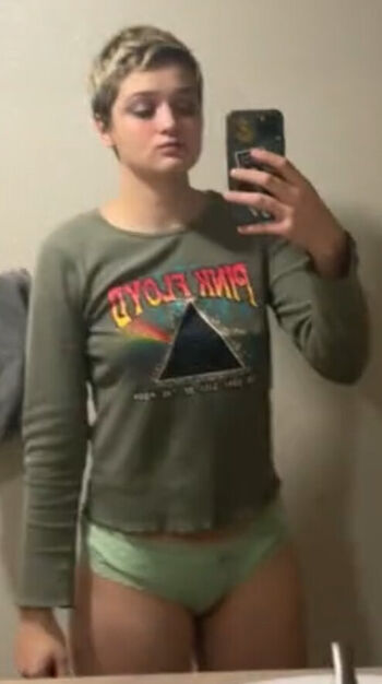 Full leaked Rosequartzmommy private onlyfans photo