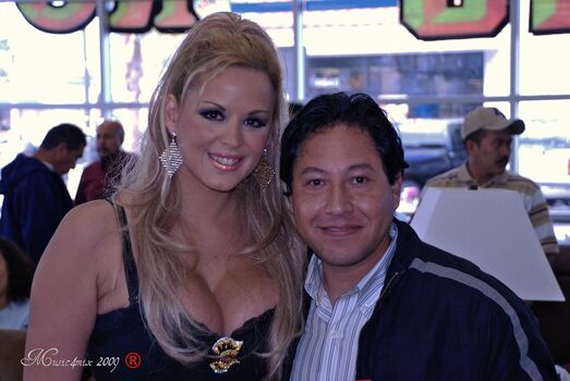 Roxana Martínez