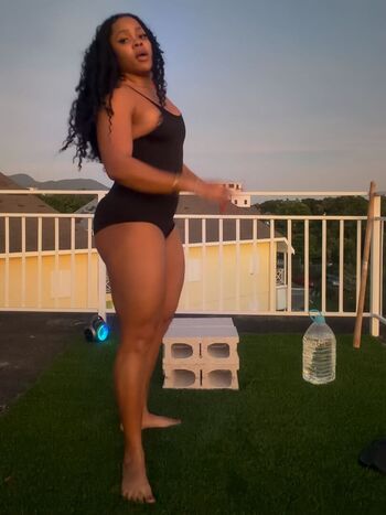 Full leaked Rudegalcrooks private onlyfans photo