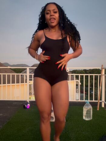 Full leaked Rudegalcrooks private onlyfans photo