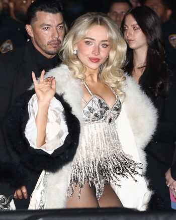 Sabrina Carpenter