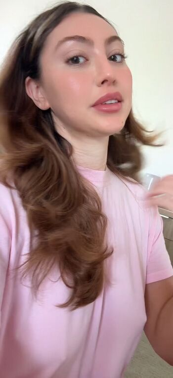 Full leaked Saby hesri private onlyfans photo