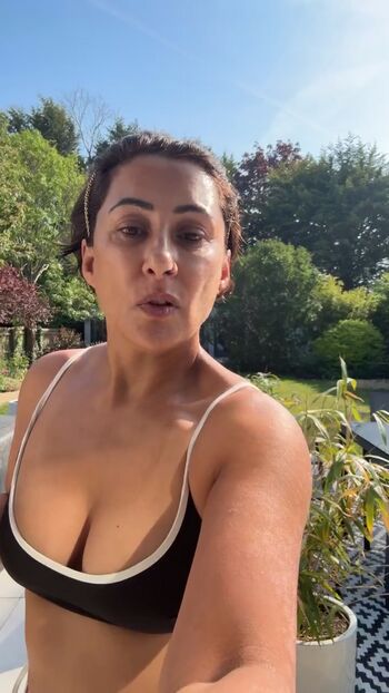 Saira Khan