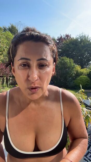 Saira Khan