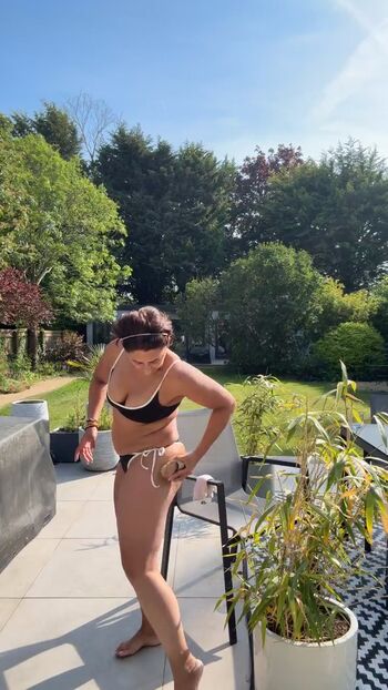 Saira Khan