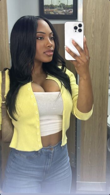 Samantha Marie