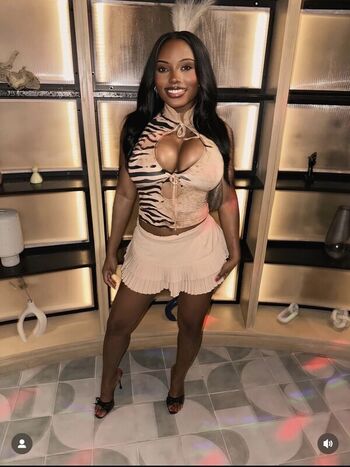 Samantha Marie