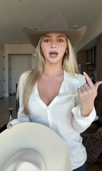 Samantha Riehl