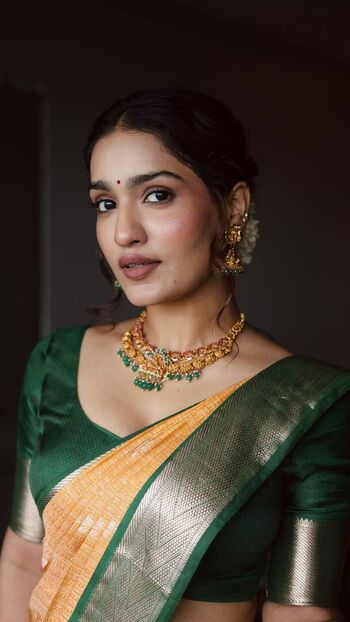 Full leaked Saniya iyappan private onlyfans photo