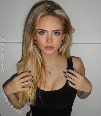 Sara Crumbeleg