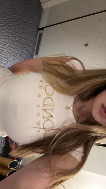 🔥 Sara dobrik page leaked private photo uncensored full