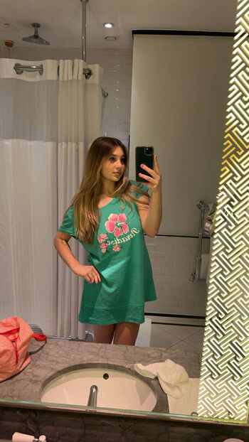 🔥 Sara dobrik page leaked private photo uncensored full