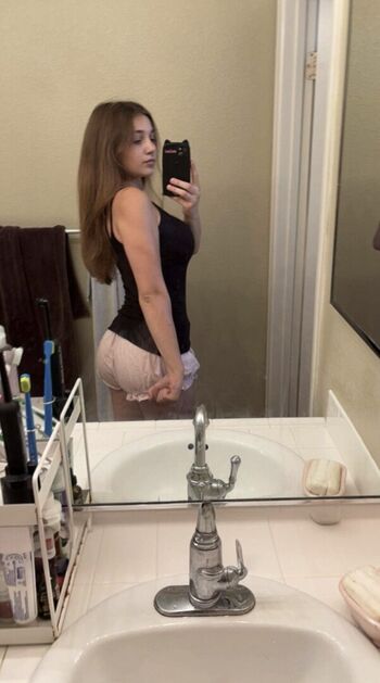 🔥 Sara dobrik page leaked private photo uncensored full