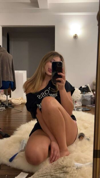 🔥 Sara dobrik page leaked private photo uncensored full