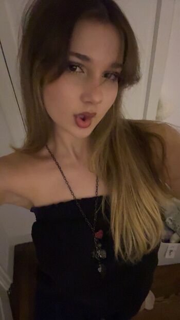 🔥 Sara dobrik leaked private photo uncensored full