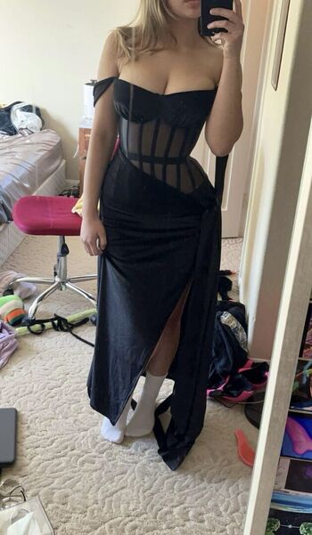 🔥 Sara dobrik leaked private photo uncensored full