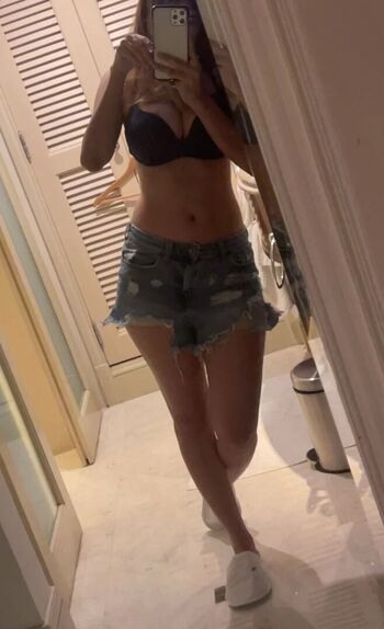 Sara Kashmir