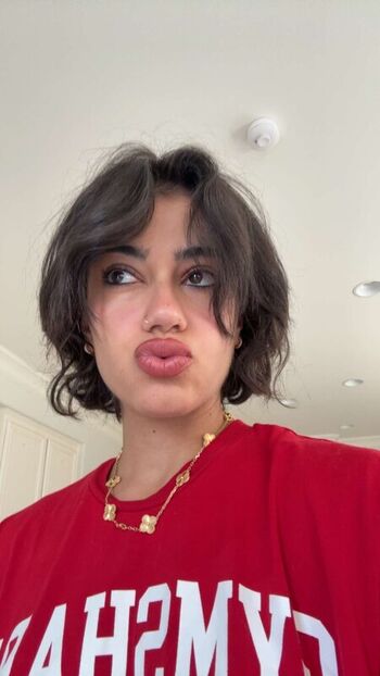 Full leaked Sara saffari private onlyfans photo