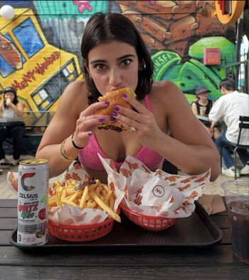 Full leaked Sara saffari private onlyfans photo