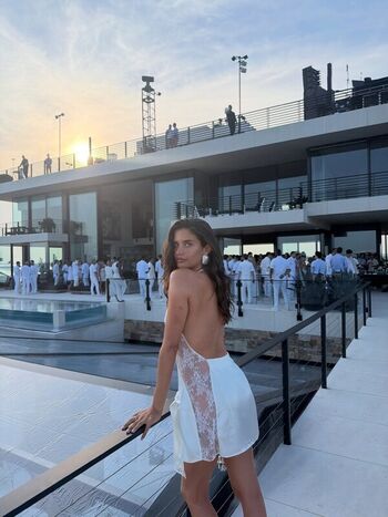 Sara Sampaio