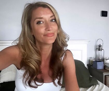 Full leaked Sarah champion private onlyfans photo