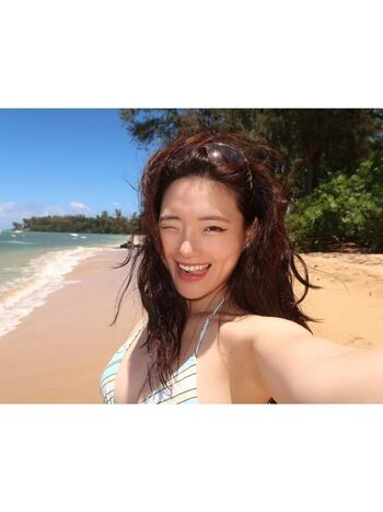 Sarah Hwang