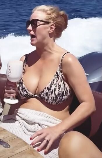 Full leaked Sarah jane mee private onlyfans photo