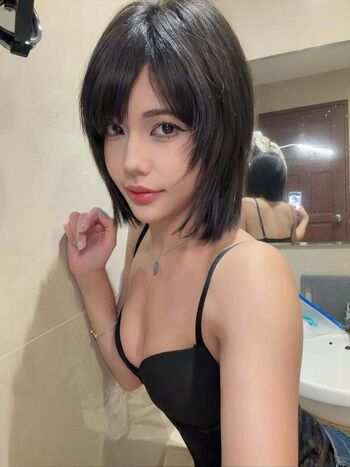 Full leaked Sasipuayyyx private onlyfans photo