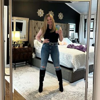 Full leaked Savagemomlife private onlyfans photo