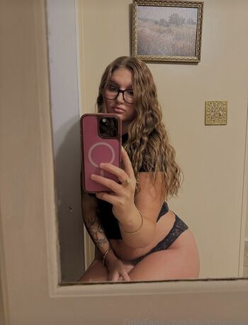 Full leaked Savanna gray private onlyfans photo