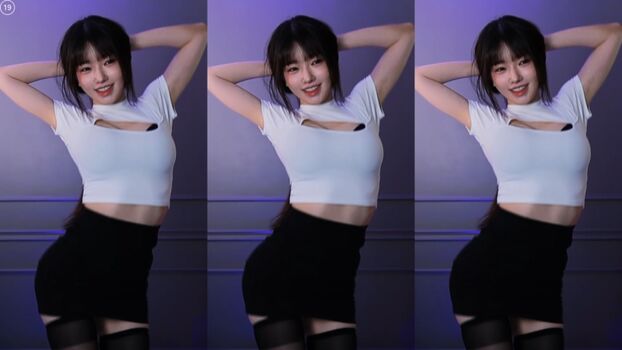 Full leaked Se yeon private onlyfans photo
