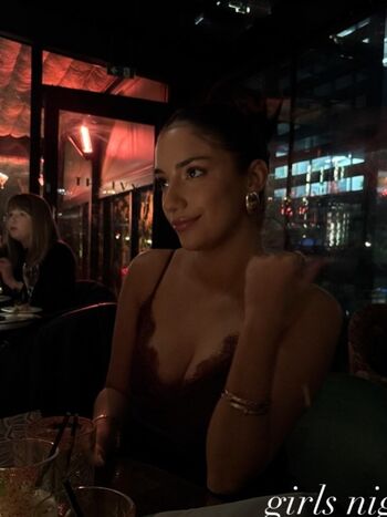 Shakira Khan