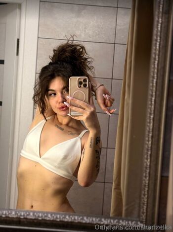 Full leaked Sharizelka private onlyfans photo