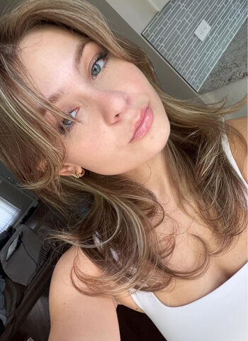 Show Your Girlfriend