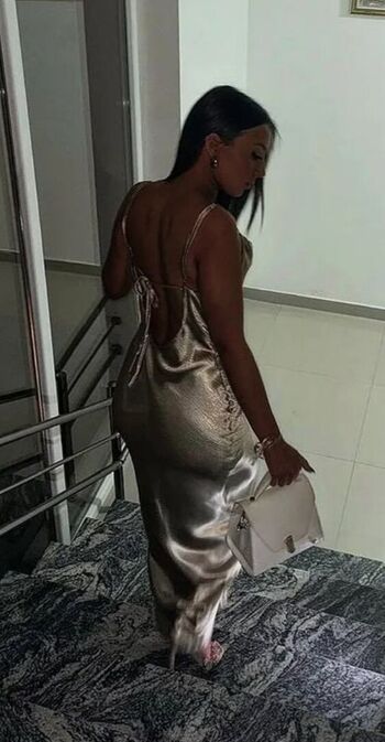 Show Your Girlfriend