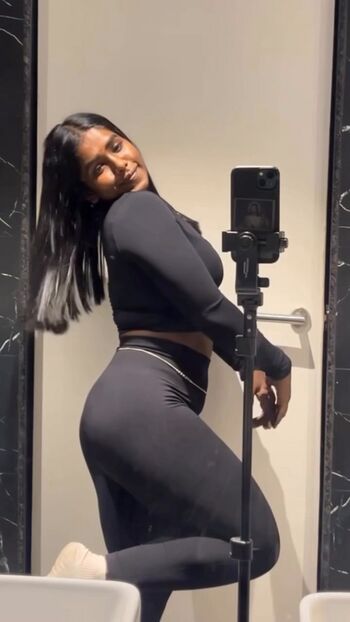 Full leaked Shuly nadar private onlyfans photo