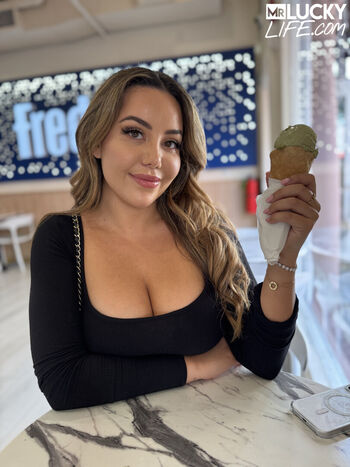 Sienna Grace