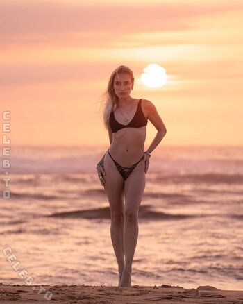 Full leaked Sina deinert private onlyfans photo