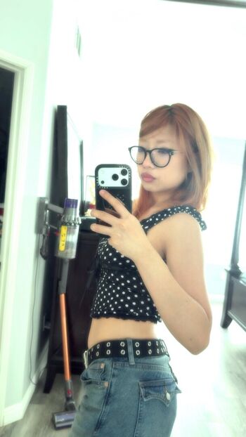 Full leaked Skatelyngames private onlyfans photo