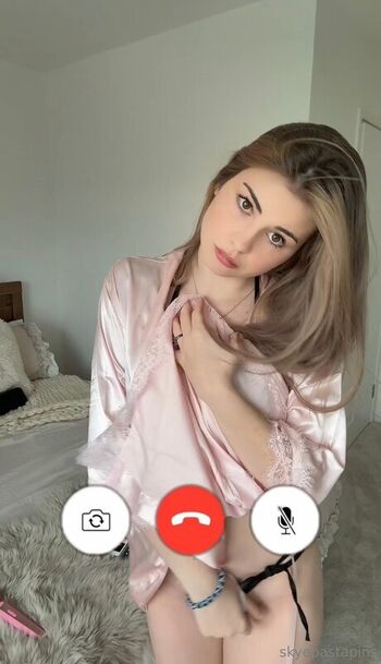 Full leaked Skyepastapins private onlyfans photo