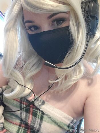 Full leaked Smol minxy private onlyfans photo