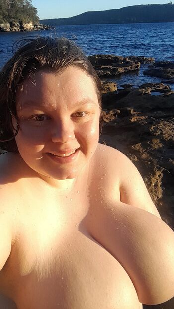 Full leaked Snaphappyadventurer private onlyfans photo