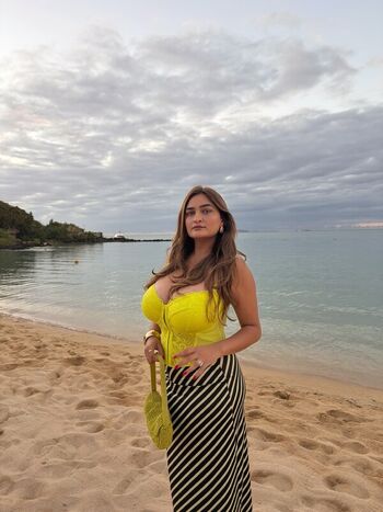 Sonali_malhotraa