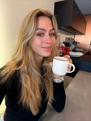 Full leaked Sophia flrsch private onlyfans photo