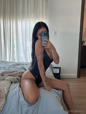 Full leaked Sophiakellyy private onlyfans photo