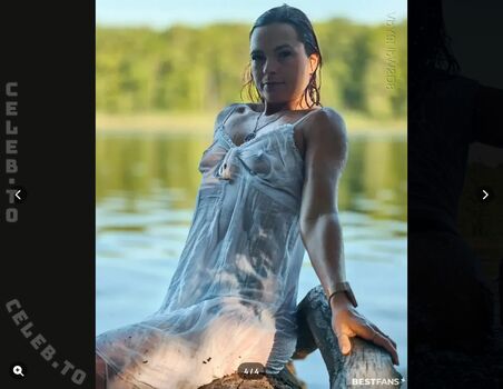 Full leaked Sophie lankovits private onlyfans photo