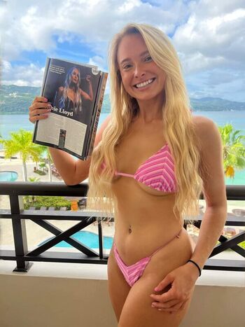 Full leaked Sophie lloyd private onlyfans photo