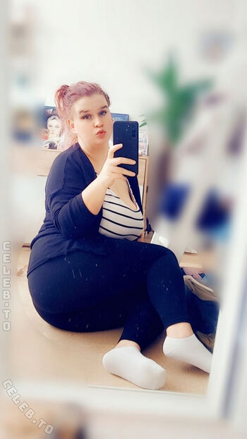 🔥 Sophieschmande leaked private photo uncensored full