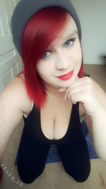 Full leaked Sophieschmande private onlyfans photo
