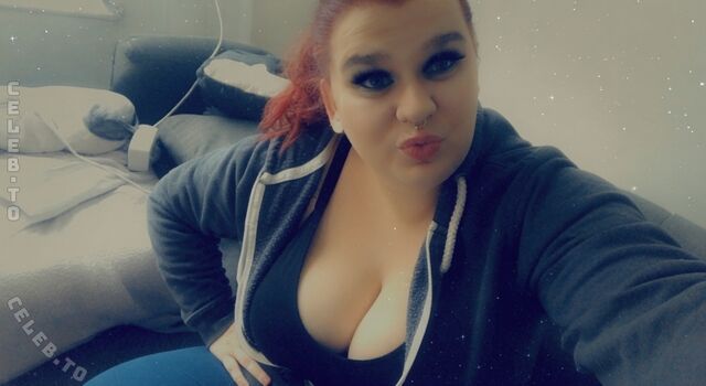 Full leaked Sophieschmande private onlyfans photo